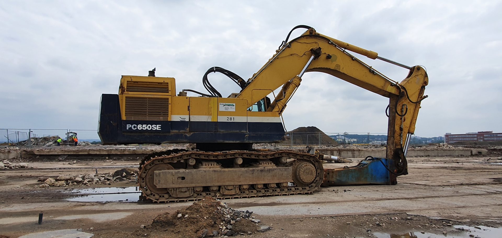 Komatsu PC650 SE Kettenbagger