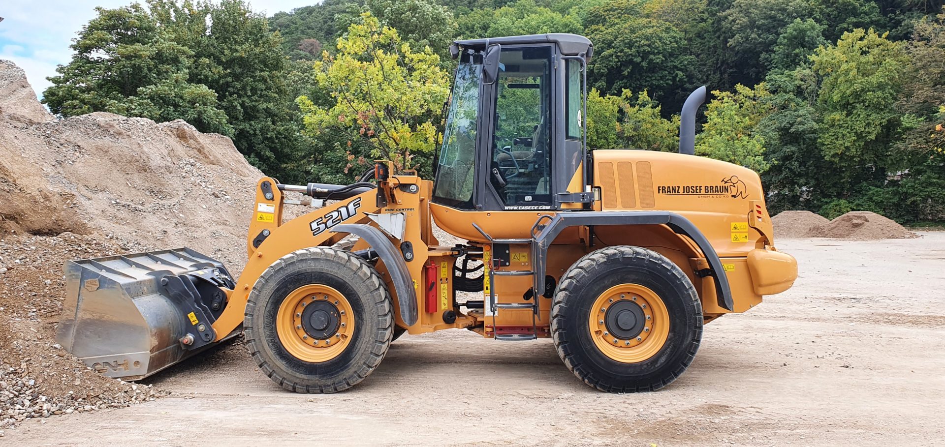 CASE 329E Radlader