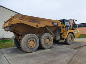 CAT Caterpillar 725C Dumper Gebraucht