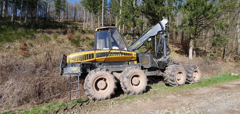 Gebrauchter Ponsse BEAR Forstmaschinen Harvester von Ponsse Bear Gebrauchter Ponsse BEAR Forstmaschinen Harvester von Ponsse Bear