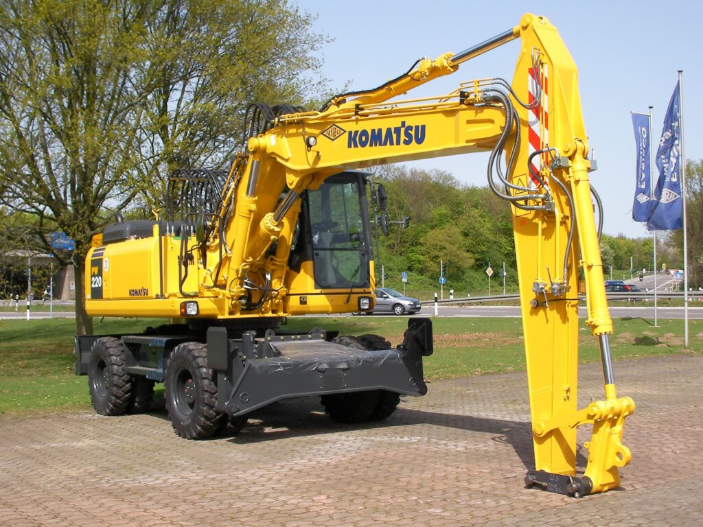 Neuer Komatsu PW220 Radbagger