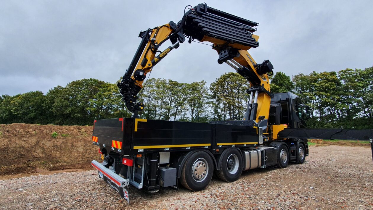 Bodenschutz und bessere Befahrbarkeit von Baumaschinen auf Baustellen durch Baggermatten