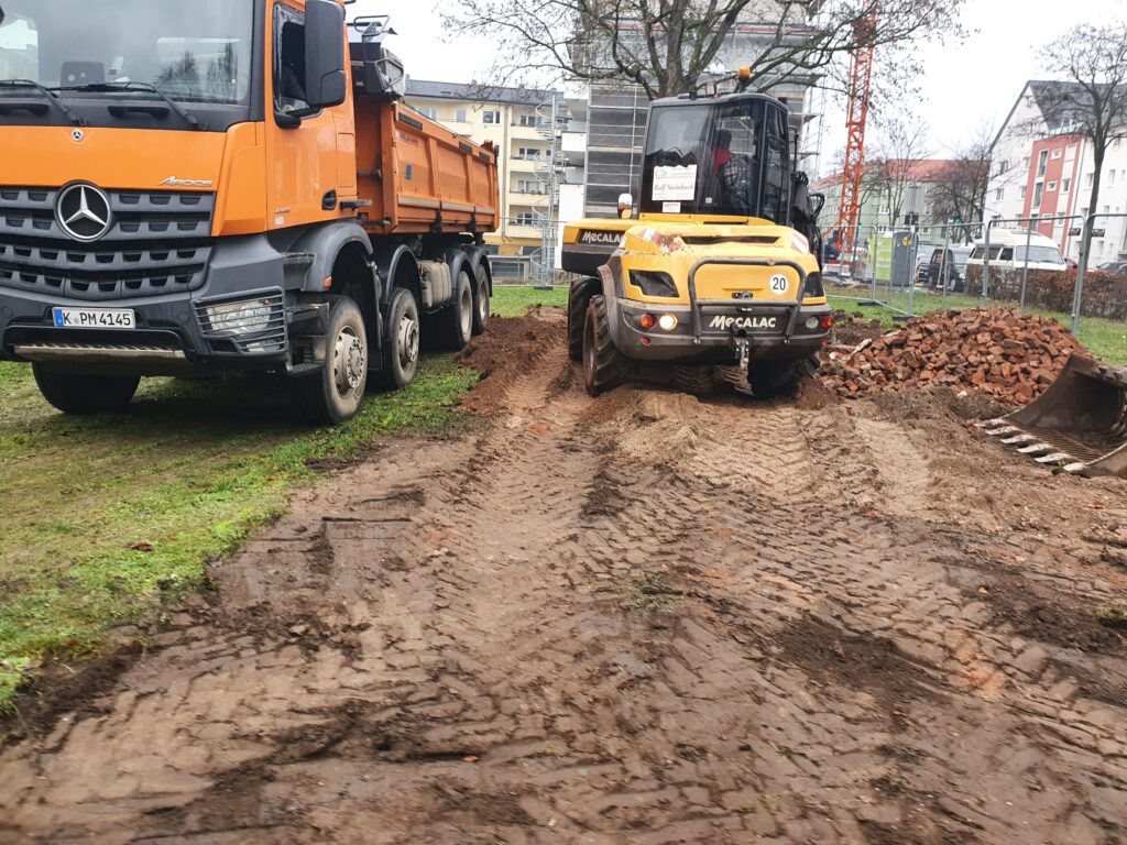 Schlamm und Matsch auf der Baustelle