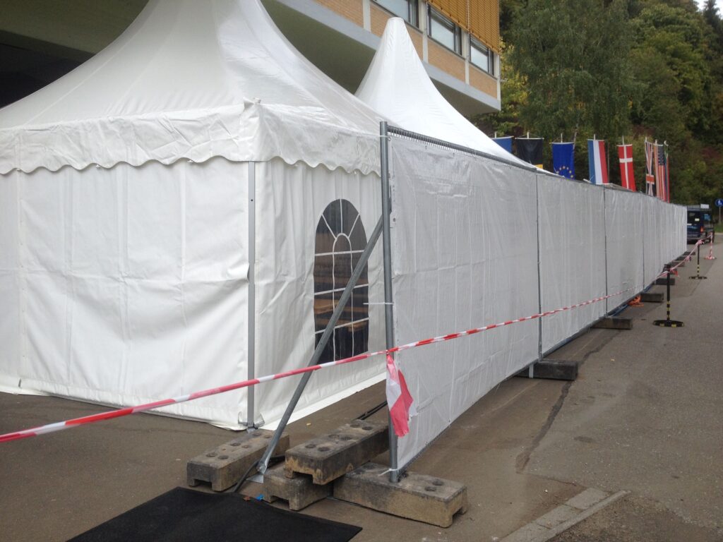 Kleine Zelte für Event Messe und Firmenveranstaltungen mieten Kleine Zelte für Event Messe und Firmenveranstaltungen mieten