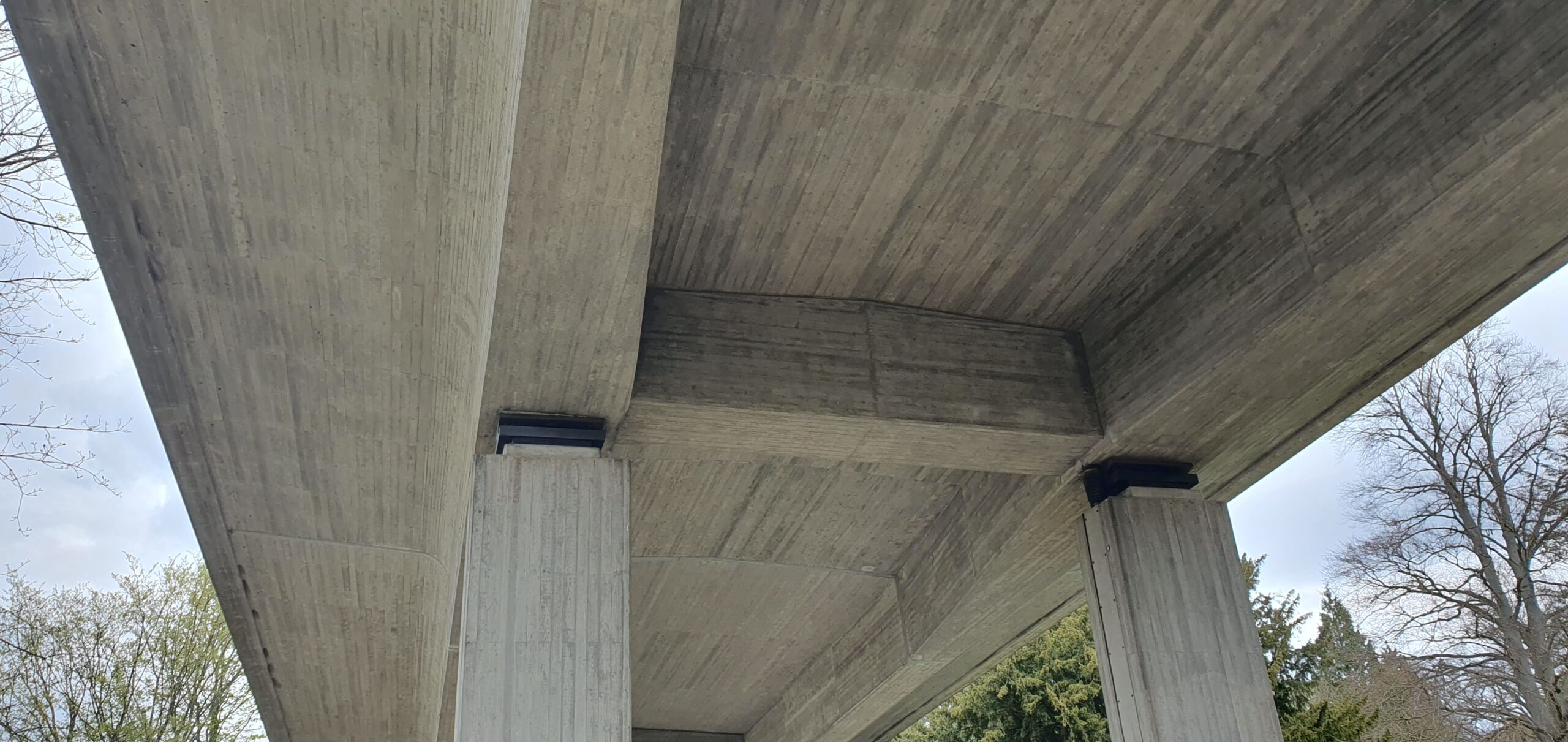 Sichtbeton Autobrücke