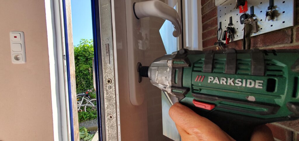 Reparatur Schloß Haustür in Eigenleistung